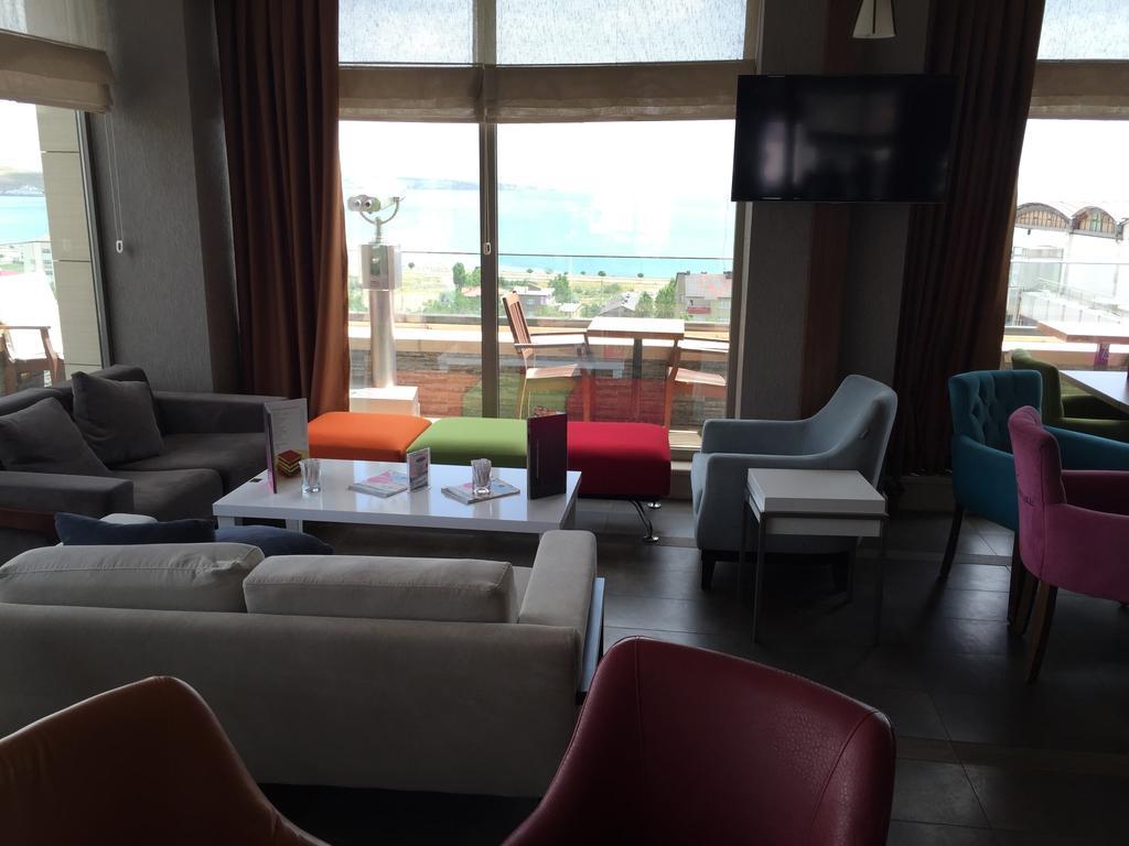 The Crater Hotel Tatvan エクステリア 写真